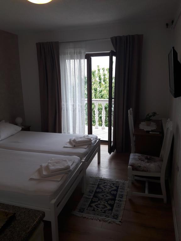 Roza Guest House Сень Экстерьер фото