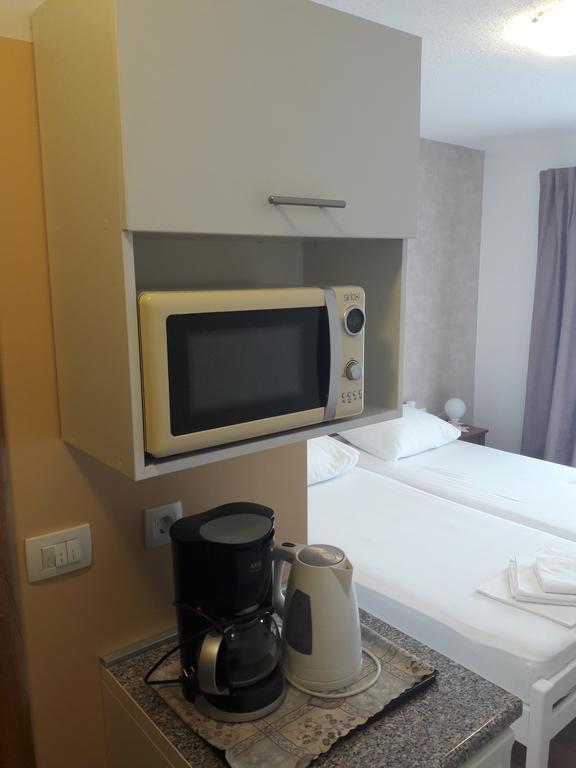 Roza Guest House Сень Экстерьер фото